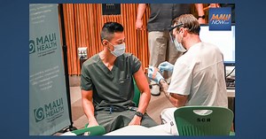 Frontline Health Care Workers Receive the First Pfizer Vaccines to Reach Maui | Maui Now