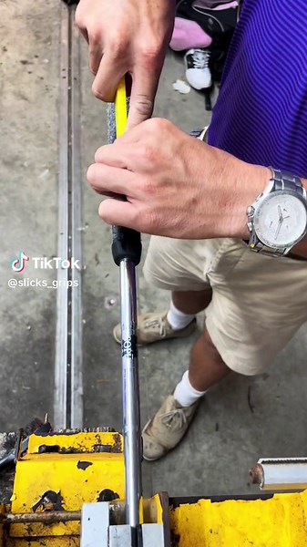 How long is your putter grip? #golf #golfgrip #golfvideo #slicksgrips #golfgriptutorial #superstroke #satisfying #fyp #foryou #foryoupage