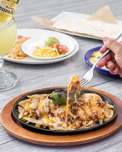 Our new Jalapeño BBQ Chicken Fajitas are the perfect choice to give your summer a kick in the tastebuds. Here for a limited time only. http://bit.ly/2KuqVjy | On The Border
