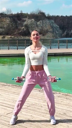 4-Minute STANDING TABATA Arm Workout 💪🔥 (With Water Bottles!)