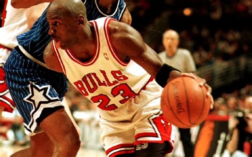 篮球之神!游戏里终于有点现实的样子了，ol2新内核乔丹丝滑过人，劲爆扣篮集锦