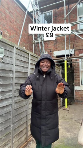 Essential Features of a Waterproof Puffer Jacket
