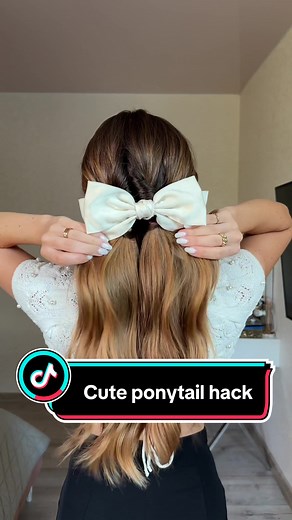 Cute Ponytail Hairstyle Tutorial | Easy Ponytail Hack | Boniche