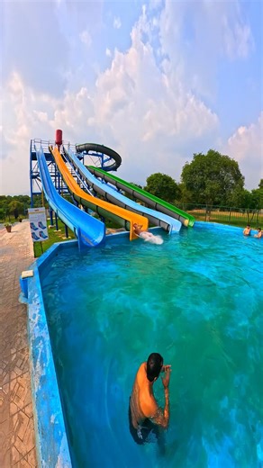 Bela ciao playground parkour waterslides pov