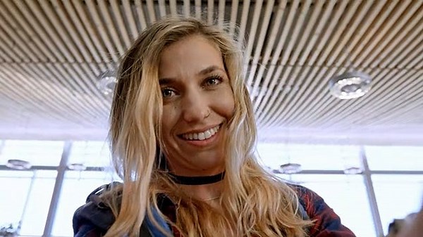 2016 is so back! New trend reminisces on what was popular then.