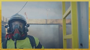 Depuis l’échec de son examen, Baptiste ne sait plus réellement si le métier de pompier était fait pour lui… Mais cette semaine il va se replonger dedans corps et âme et prendre beaucoup de risques 🔥🚒🥵 | Plus Belle La Vie