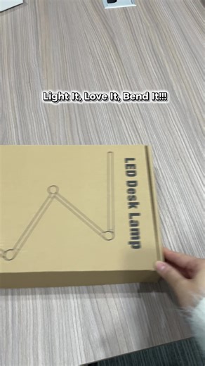 Portable Folding Desk Lamp! #innovation#tiktokfinds#desklamp#hometech#Segrass