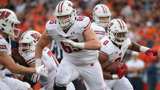 Former Wisconsin offensive lineman Tyler Beach agrees to free-agent deal with Houston Texans