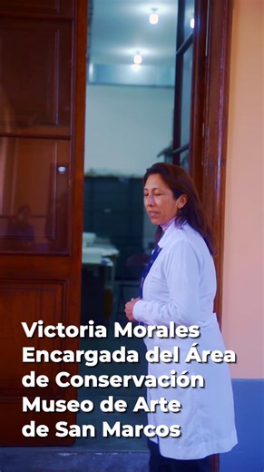 🎨 Aprende a cuidar tus obras de arte con el MASM 💡 ¿Sabías que la luz puede alterar los colores y dañar la superficie de una pintura o dibujo? 🌞🖼️ ✨ Victoria Morales, encargada del Área de Restauración del Museo de Arte de San Marcos, nos explica cómo proteger tus obras y conservar su belleza a lo largo del tiempo. 👀 No te pierdas los microprogramas del MASM, donde descubrirás consejos prácticos para cuidar tu patrimonio artístico y mantener viva la historia detrás de cada obra. 💫 #MASM #C