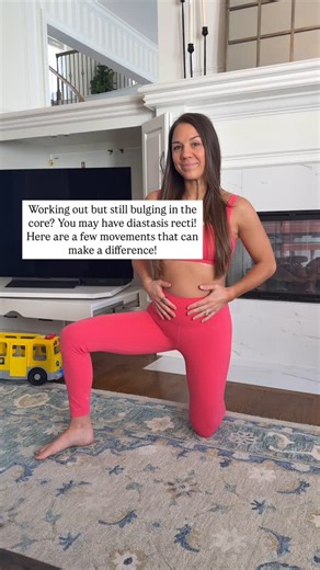Dr. Lizzie Kieffer: Pregnancy, Postpartum, Pelvic Floor Workouts on Instagram: "✨Stomach separation, or diastasis recti, is something many women and often new moms experience! The good news is with consistency and strong pelvic floor knowledge, repair is possible! ⁉️What questions do you have about diastasis recti?! Mindful Movements 👇 1️⃣ Foundations of connection: start with connecting to your core and your pelvic floor with your breath. We’ll do a big inhale 360 degrees around and dow