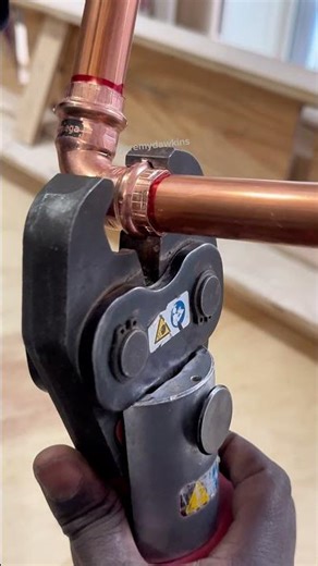 The best modern plumbing tool propress #plumbing #plumbingtools #presstools