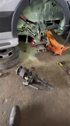 Front axle struts, Ford transit. #ford #automobile #diy #fyp #mechanic #shoplife #metallica