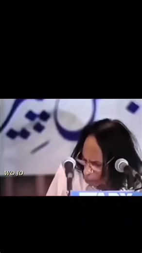 Mustafa Mustafa on Instagram: "Bojo na aane bala hey na ussey matlab tha aane balo sey kya matlab like and comment on follower me please #trending #shairi #viralpost #instagram user 10k views"