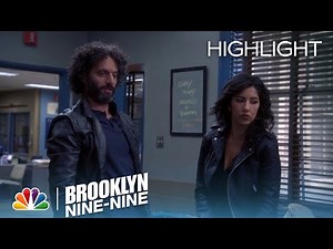 Brooklyn Nine-Nine - Rosa and Pimento Make Out (Episode Highlight)