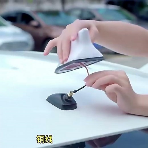 Newest Upgraded Signal Universal Car Shark Fin Antenna Auto Roof FM/A