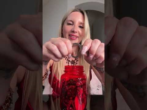 Let’s open up this awesome jar from @Carissa Conardy Girl this jar was sooooo cool, loved it so