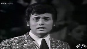 Little Tony - "Prega prega" (G.Ciaroni-A.Ciacci) 1968 Altro bel 45 giri di Little Tony, che oggi è molto meno ricordato di altri grandi successi dell'artista. Comunque anche in questo caso ci troviamo di fronte ad un brano ampiamente nei canoni dell'ottimo Little, assolutamente da riscoprire. Prega prega è, tra l'altro, presente fra quelli interpretati da Little Tony nel film del 1968 di Ruggero Deodato "Vacanze sulla Costa Smeralda" che vedeva come attori principali oltre a Little Tony, anche l