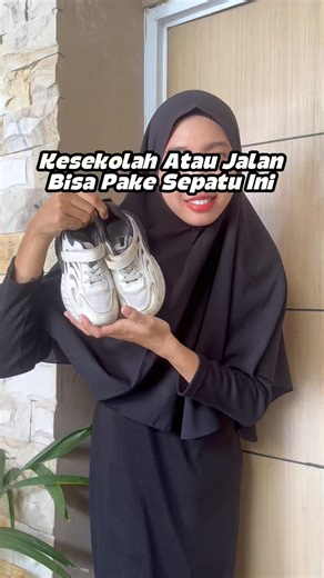 Sepatu anak