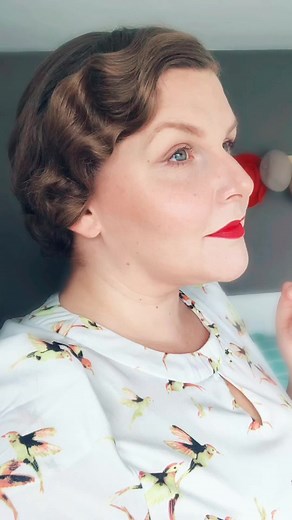 Vintage 1930s Waves Updo Tutorial with Foam Rollers