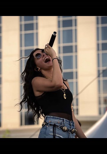 Chevy Vibes Stage slow ride CMA Fest performance