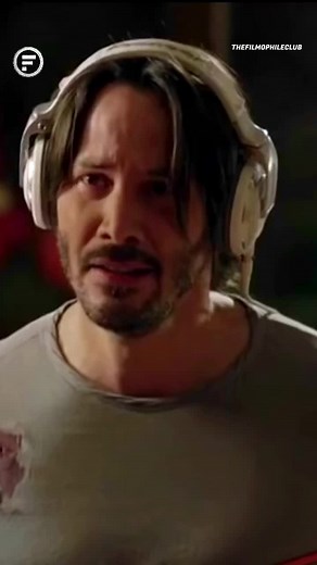 This film is the first official remake of the psychological thriller Death Game (1977), but there is also an earlier unofficial remake of that film - the Spanish erotic thriller Vicious and Nude (1980) with Jack Taylor, Eva Lyberten, and Adriana Vega. Also Keanu Reeves said it was very awkward filming the sex scene and seeing Lorenza Izzo naked in several scenes, since she was director Eli Roth's wife at the time. #knockknockmovie #keanureeves #anadearmas #thefilmophileclub #moviestowatch #movie