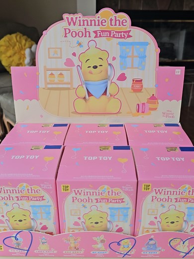 Party with Winnie the Pooh Characters? Blind Box Reveal!
