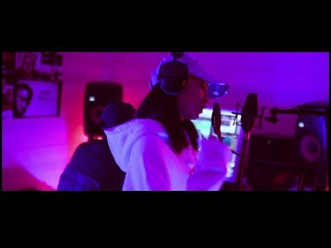 VAVA - Life's A Struggle (華納 Official HD 官方MV)