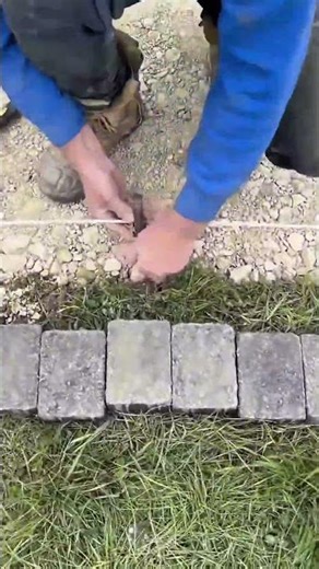 How to install support poles for paving quickly and precisely