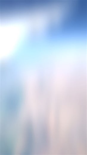 Nadine Häfner | Töpfern & Co. on Instagram: "Abenteuer Thailand 🌞 …das war es wirklich – ein Abenteuer! 14 Tage – 6 Orte: Von Bangkok bis nach Chiang Mai (Goldenes Dreieck) und dann per Flugzeug nach Phuket ✈️ Atemberaubend schöne Tempel, eine einzigartige Kultur, stets freundliche Menschen und ein Nachtleben, das mit Worten kaum zu beschreiben ist 🌝 Neben Alligator Fleisch, Insekten, außergewöhnlichen Straßenküchen und skurrilen Ständen/Angeboten bis zur rasend schnellen TukTuk Fahrten durch 