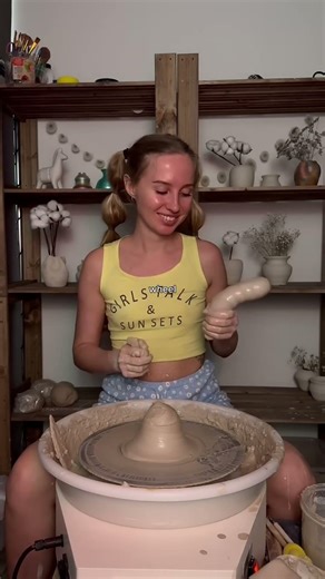 The Clay Commander ‪@pottery_nymph‬