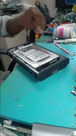 SanDisk Professional G-Drive Dissembling Open 👐 #sandisk #hdd #6tb #datarecovery #dissembling