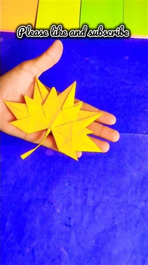 let's Make a Paper Maple Leaf 🍁#diy#shortsfeed#staywithmesong#mapleleaf#aesthetic