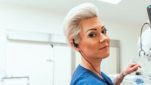 Streame jetzt Doc Caro - Einsatz mit Herz auf Joyn.