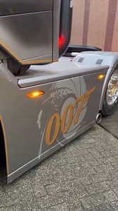 En natuurlijk onze special gast van vandaag, komt u deze truck bewonderen!? | WSI Models
