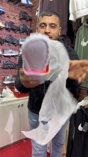 Exploring the Art of Samara Weaving