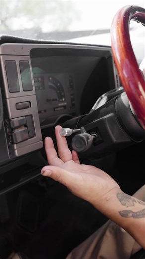 Small upgrade. BIG difference. 🔧😎 Upgrade your #Chevy | #GMC (1967–1994) with this Universal Billet Steering Column Tilt Lever — precision-machined for a clean look and smooth tilt action every time. 💥 ONLY $35 🚚 FREE SHIPPING — Limited Time ⏳ Stock is moving fast! ✔️ CNC-machined billet aluminum ✔️ Direct fit for Chevy & GMC (1967–1994) ✔️ Strong, durable & built to last ✔️ Easy install — minutes, not hours Why settle for plastic when you can upgrade to billet for less? 🔥 This is the easie