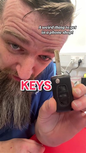 Repairing Car Keys: A Unique Service in Phone Shops
