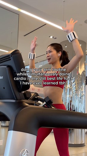 share this with your workout buddy and try this workout this week 🤍 this is a fun way to mix up my workouts when I REALLY don’t want to do any walking, the time goes by so fast ✨ Go SLOW, each movement has been sped up for the sake of the video, count 1,2,3, PAUSE AT THE TOP and count 1,2,3 again for each movement Reminder: nutrition is EXTREMELY important when it comes to feeling and looking your best. This workout alone will not “transform” and lead to fat loss. Proper nutrition and nourishme