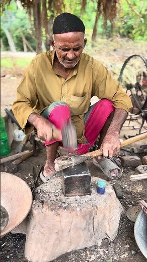 Blacksmith Forges a Traditional wood Cutting Tool #forgedbyhand #forgingprocess #blacksmith