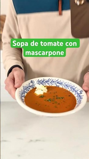Tomato and mascarpone soup recipe: creamy, easy and quick #recipes