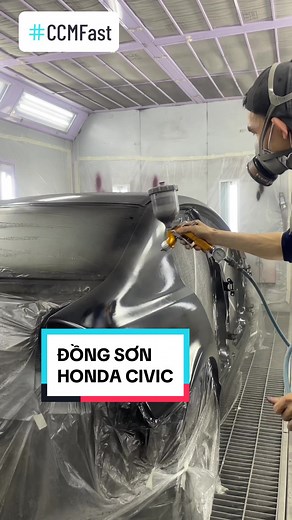 Phục hồi thẩm mỹ cho xế yêu Honda Civic. Phân hệ Đồng Sơn CCMFast luôn hoạt động hết công suất, đồng hành cùng quý khách hàng với đầy đủ các dịch vụ đồng-sơn: phục hồi bề mặt bộ phận móp méo, vá mục, phủ gầm, sơn mâm heo, sơn bộ phận, sơn nguyên xe, đánh bóng xe... tất cả được thực hiện bởi các kỹ thuật viên tâm huyết, giàu kinh nghiệm và hệ thống phòng sơn - pha màu hiện đại. #ccm #ccmfast #cuchimotorsports