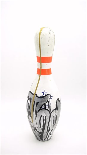 SECHOR on Instagram: "Beauty shots of the bowling pin that I recently painted, should I paint some more? • SPARE/, 2025 Markers and epoxy on Regulation size bowling pin 15 x 4.75 x 4.75 in • Dm me or email: s3chor@gmail.com for purchase inquiries. • • • #graffiti #graffitiart #sketchbook #blackbook #drawing #painting #handpainted #fineart #abstract #font #typography #freight #train #hoscaletrains #molotow #traingraffiti #modernart #tagging #custom #instaart #lettering #spraypaintart #bowling #cr