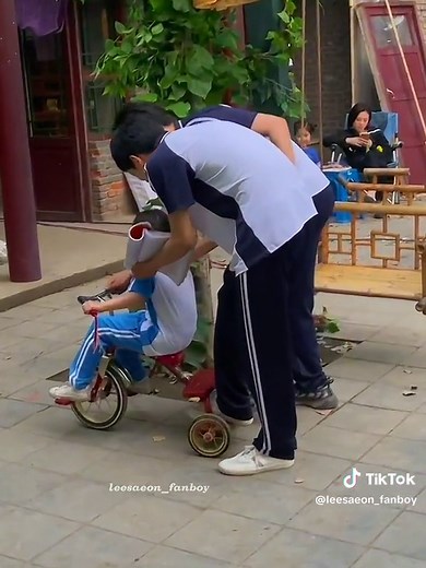 Always WuBi. 🥰🫂#behindthescenes #哥哥你别跑 #staywithme #zhangjiongmin #xubin