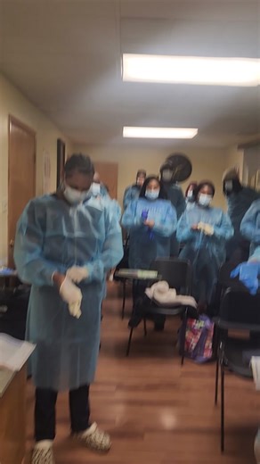 Cómo usar el EPP: Práctica para profesionales de salud