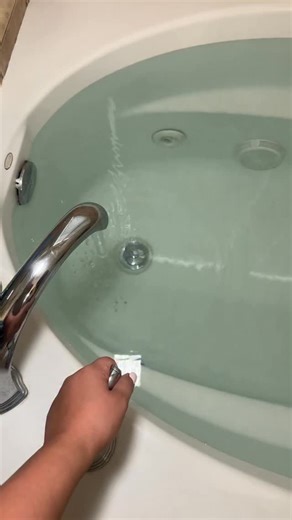 DROPPING OUR RAINBOW CAT BATH BOMB🐈‍⬛🌈 #bath #bathbomb #bathbombdemo #bathbombdrop #bathbombs #559 #bathtime #glitter #bathbombaddict #halloween #cat #rainbow #nyancat | soapcute_california