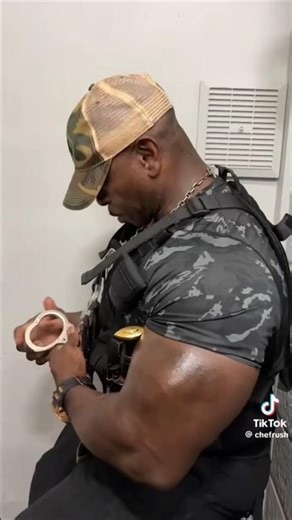 Super Minecraft Kid ‪@patrickzeinali‬ ‪@albert_cancook‬ ‪@ChefRush‬