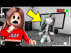 There's SOMETHING WRONG With BABY RILEY In Roblox Brookhaven!!