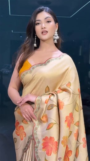 Beautiful designer partywear latest fancy unique saree #designer #partywear #fancy #saree