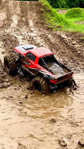 🤯 RC TRUCKS Gone WILD in MUD! 🚜 EPIC Off-Roading! 🔥