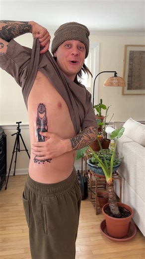 All hail the dark tower (jk I ride for Theoden King) | tatto